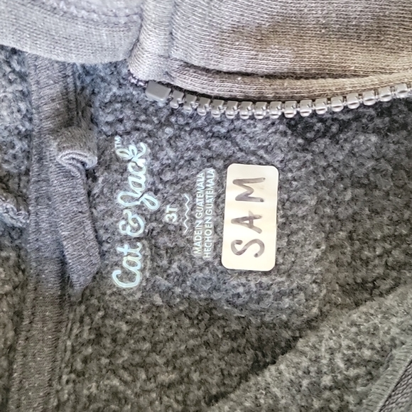 Sweatshirt - Picture 2 of 3